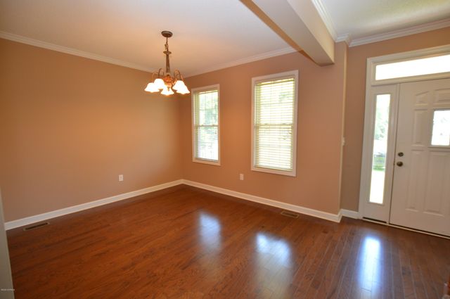 318 Osprey Point Drive, Sneads Ferry, NC 28460
