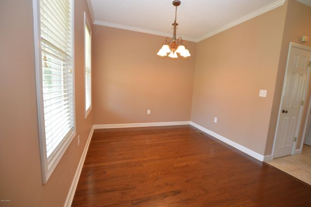 318 Osprey Point Drive, Sneads Ferry, NC 28460
