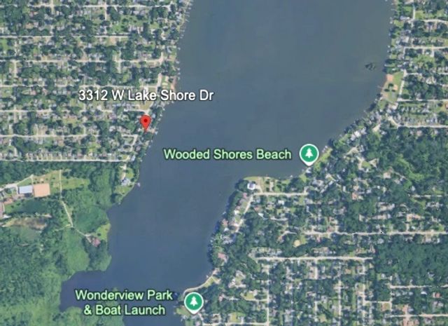 3312 W Lake Shore Drive, Wonder Lake, IL 60097