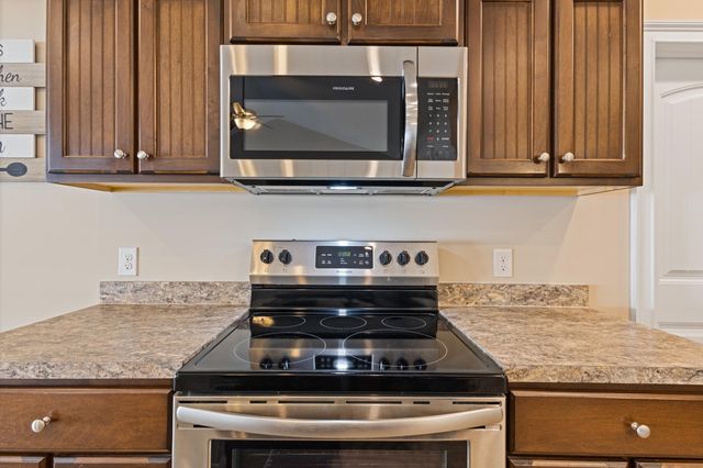 168 Baylee Circle, Galivants Ferry, SC 29544