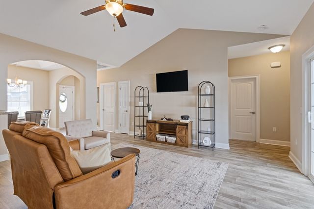 168 Baylee Circle, Galivants Ferry, SC 29544