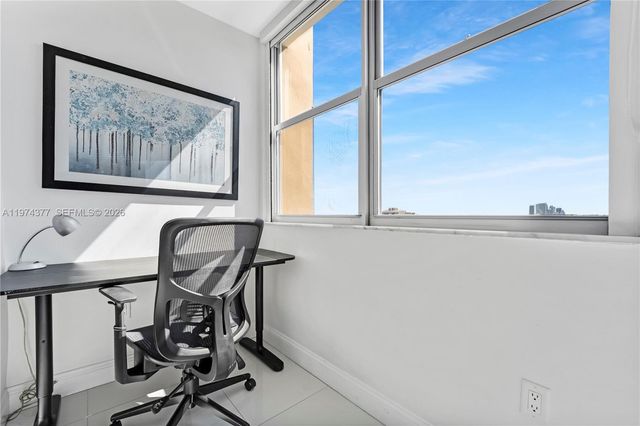 1985 S Ocean Dr PHJ, Hallandale Beach, FL 33009