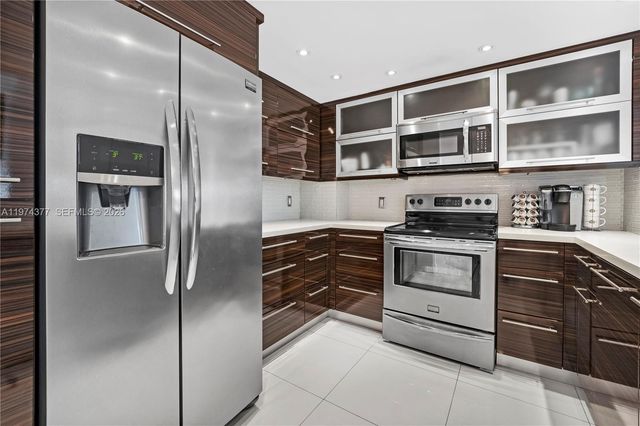 1985 S Ocean Dr PHJ, Hallandale Beach, FL 33009