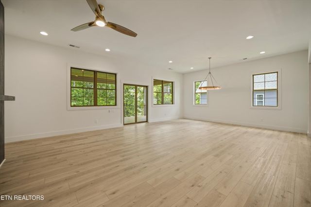 173 Elokwa Way, Loudon, TN 37774