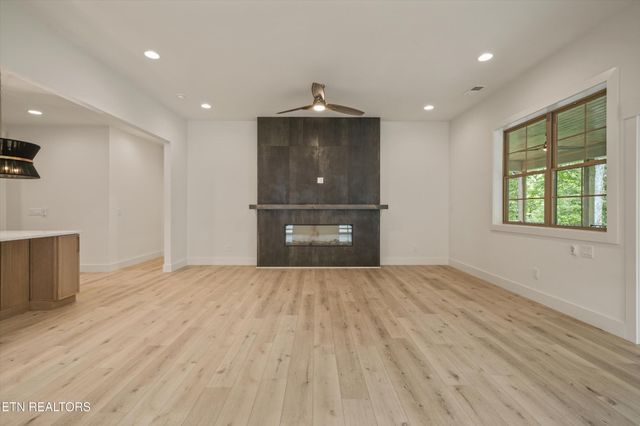 173 Elokwa Way, Loudon, TN 37774