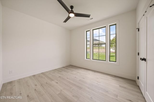 173 Elokwa Way, Loudon, TN 37774