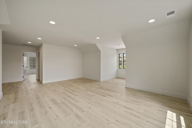 173 Elokwa Way, Loudon, TN 37774