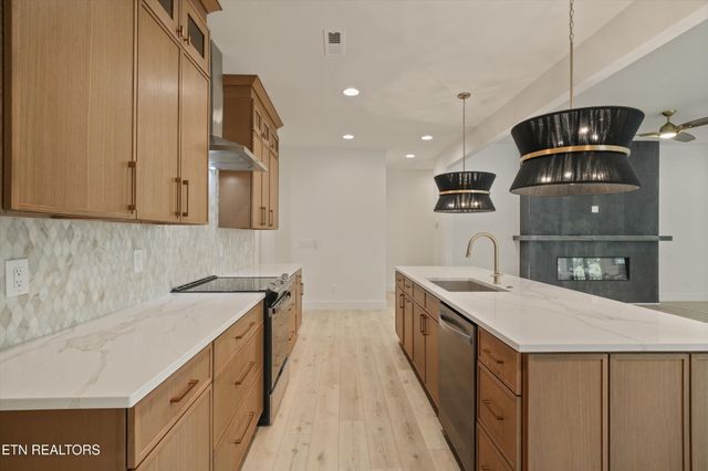 173 Elokwa Way, Loudon, TN 37774