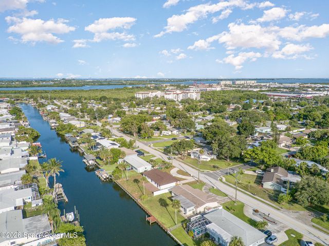 320 Alabama Avenue, Merritt Island, FL 32953