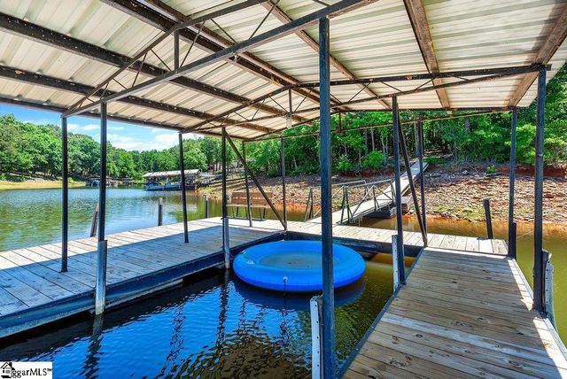 425 Lakewood Drive, Townville, SC 29689