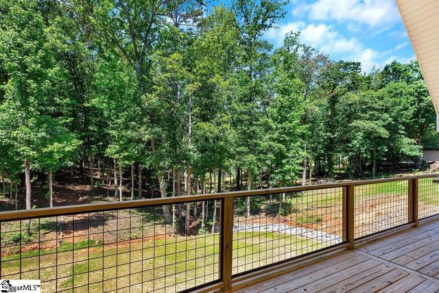 425 Lakewood Drive, Townville, SC 29689