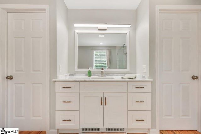 425 Lakewood Drive, Townville, SC 29689