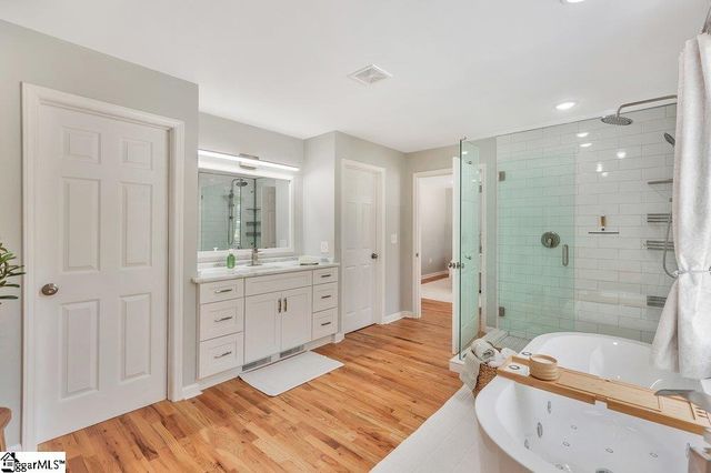 425 Lakewood Drive, Townville, SC 29689