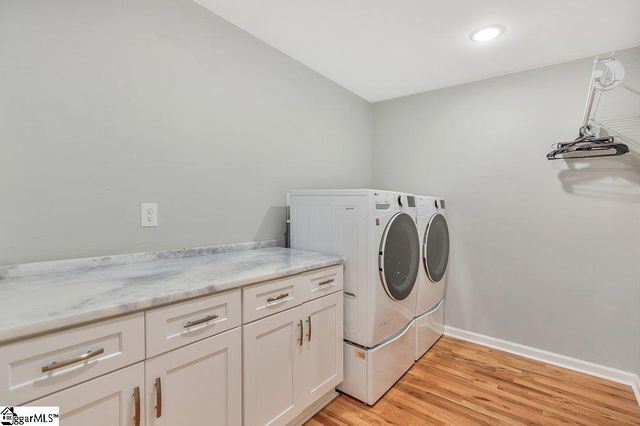 425 Lakewood Drive, Townville, SC 29689