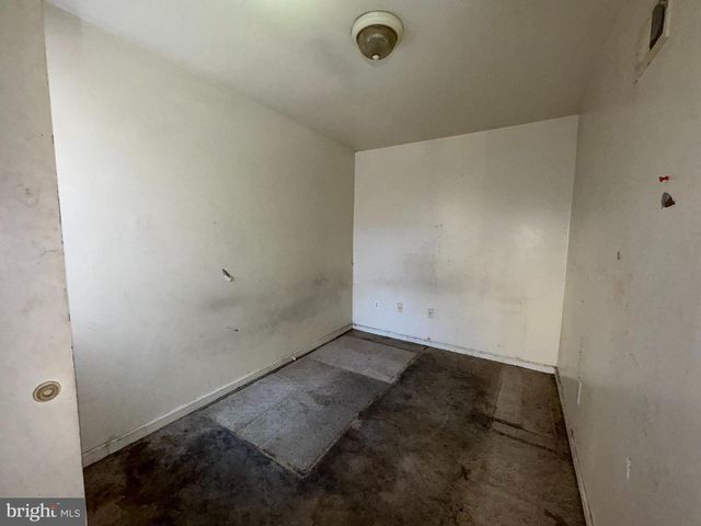2710 N 19TH ST, Philadelphia, PA 19132
