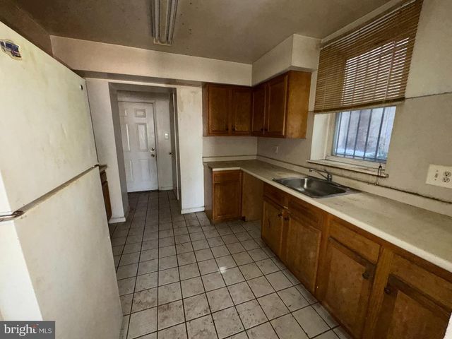 2710 N 19TH ST, Philadelphia, PA 19132