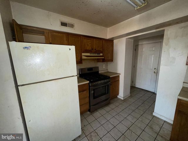 2710 N 19TH ST, Philadelphia, PA 19132