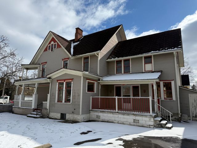 504 S Superior Street, Albion City, MI 49224