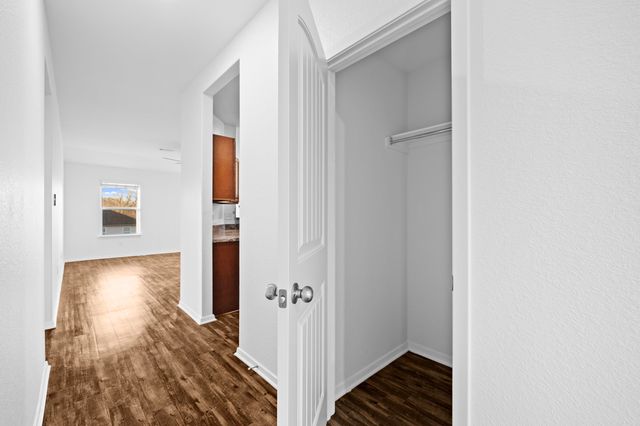 13 Oakland Cir, Austin, AR 72007