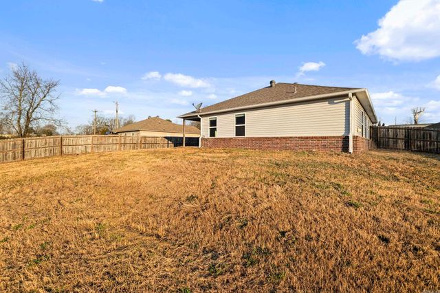13 Oakland Cir, Austin, AR 72007