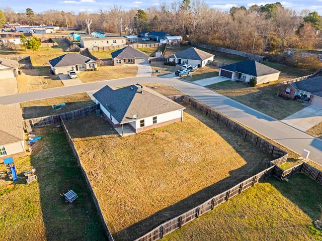 13 Oakland Cir, Austin, AR 72007