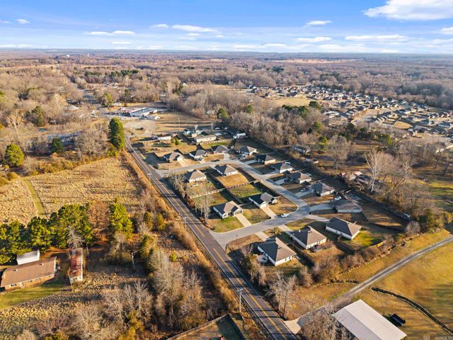 13 Oakland Cir, Austin, AR 72007