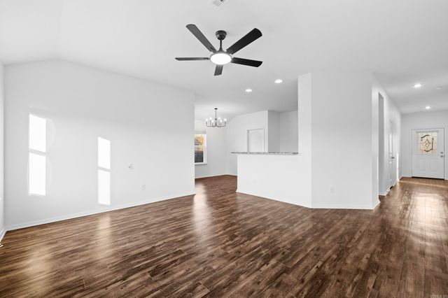 13 Oakland Cir, Austin, AR 72007