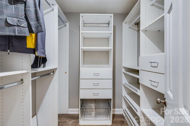 8 Hickory Ridge Court, Lake Wylie, SC 29710