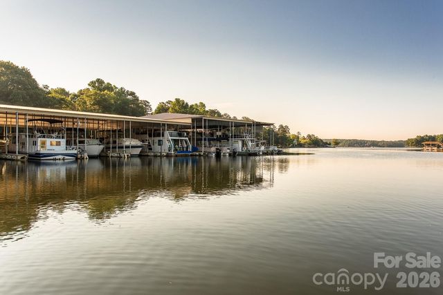 8 Hickory Ridge Court, Lake Wylie, SC 29710