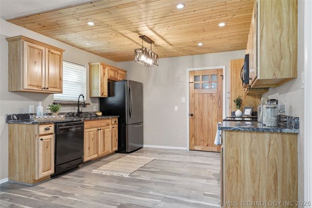 11115 S 250th East Avenue, Broken Arrow, OK 74014