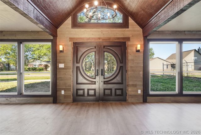 11115 S 250th East Avenue, Broken Arrow, OK 74014