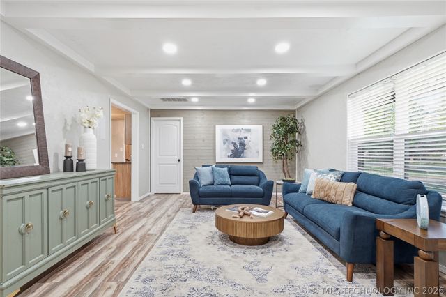 11115 S 250th East Avenue, Broken Arrow, OK 74014