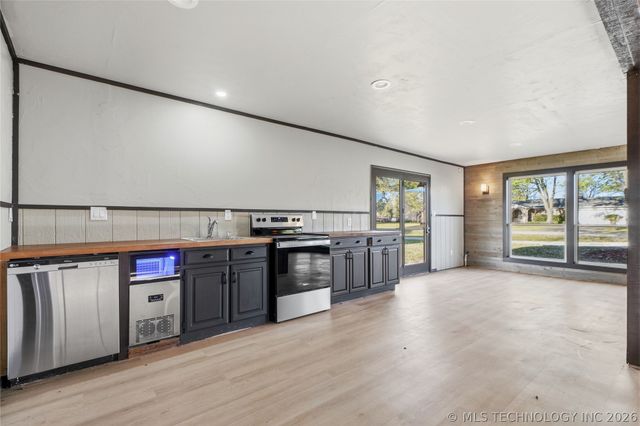11115 S 250th East Avenue, Broken Arrow, OK 74014