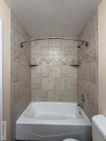 1077 E 1300 N, Shelley, ID 83274