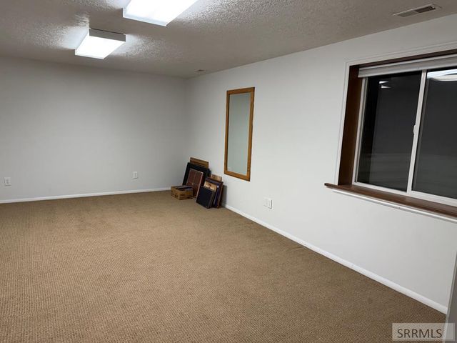 1077 E 1300 N, Shelley, ID 83274