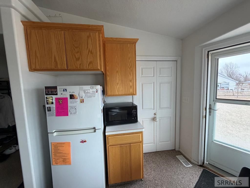 Image 30 of property listing at 1077 E 1300 N, Shelley, ID 83274