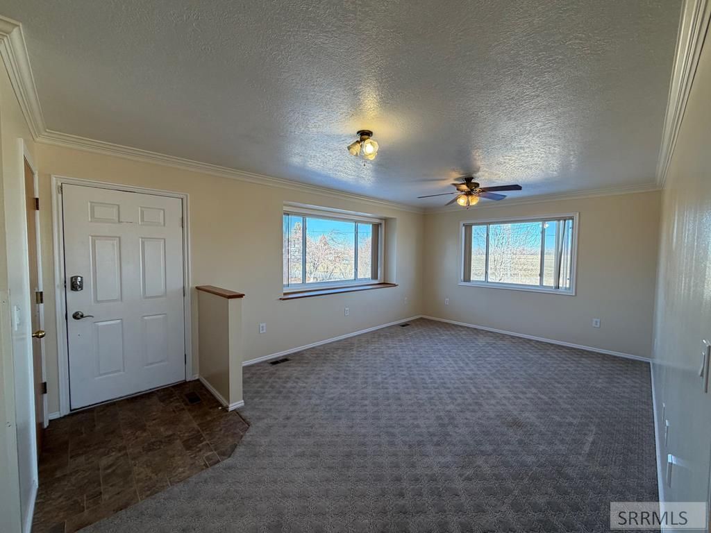 Image 5 of property listing at 1077 E 1300 N, Shelley, ID 83274