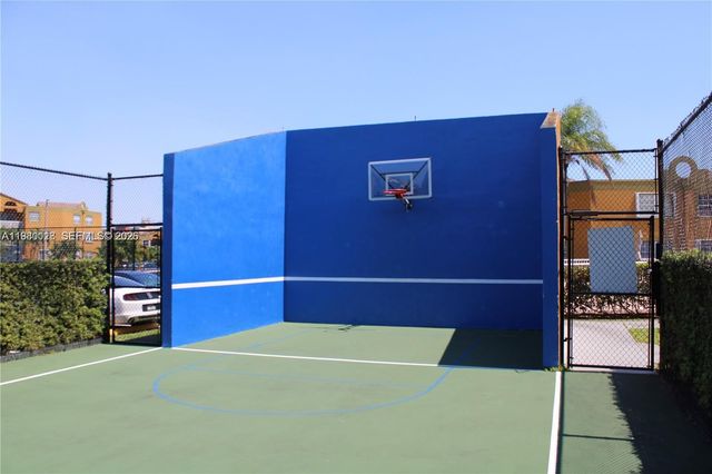 9735 Fontainebleau Blvd G106, Miami, FL 33172