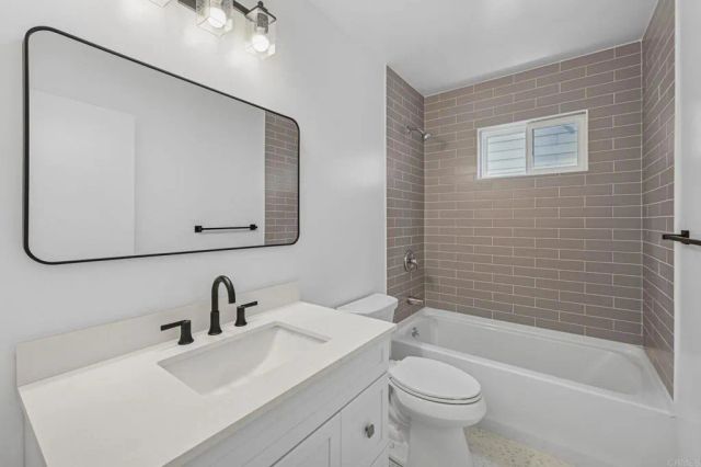 1936 Broadway, San Diego, CA 92102