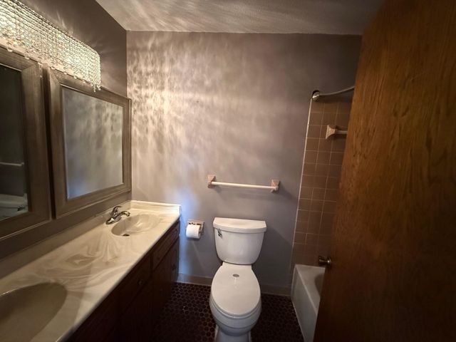 414 Aurora Avenue, Saint Paul, MN 55103