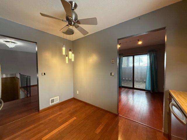 414 Aurora Avenue, Saint Paul, MN 55103