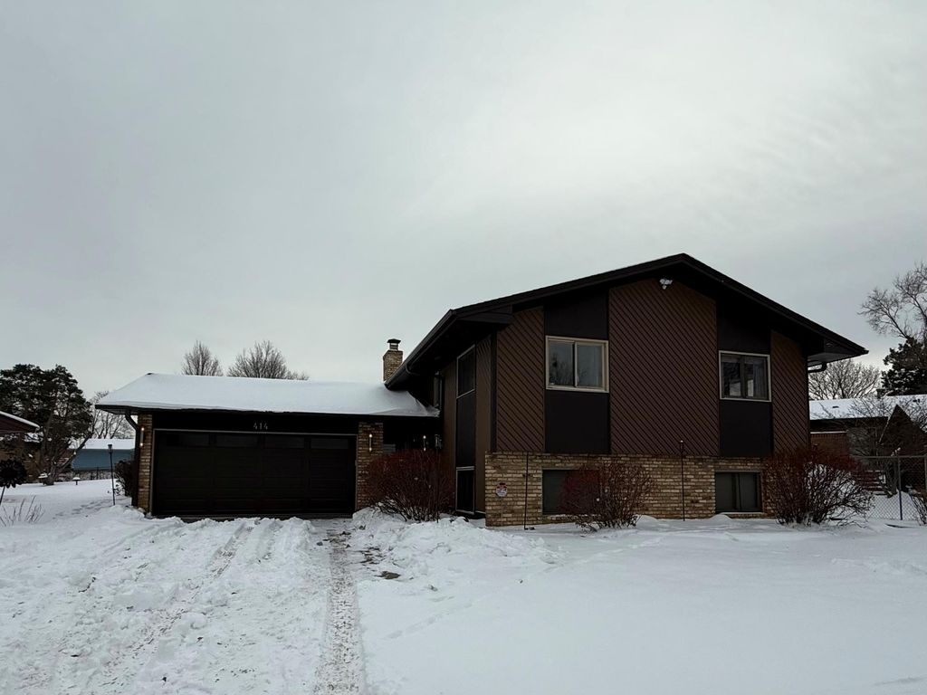 414 Aurora Avenue, Saint Paul, MN 55103