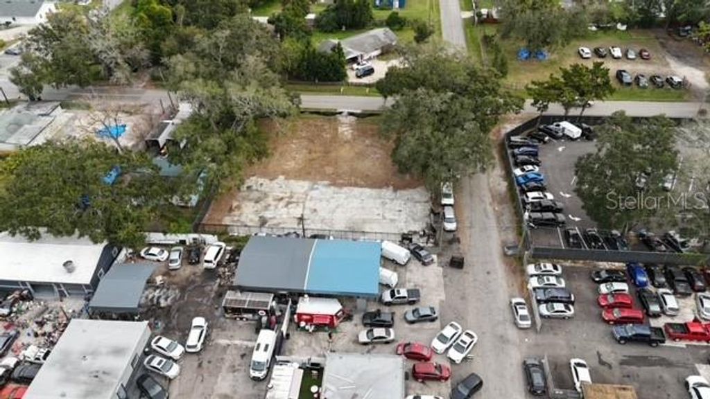 Image 3 of property listing at 9330 1ST AVENUE, Orlando, FL 32824