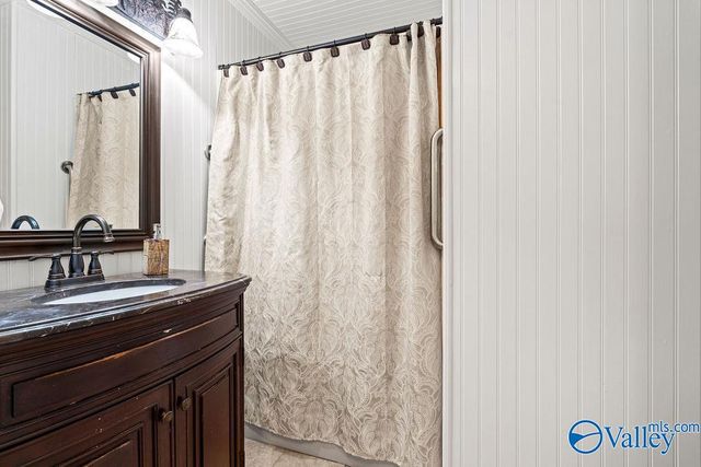 208 Rindon Lane, Hazel Green, AL 35750