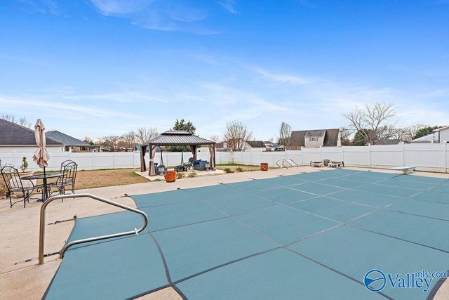 208 Rindon Lane, Hazel Green, AL 35750