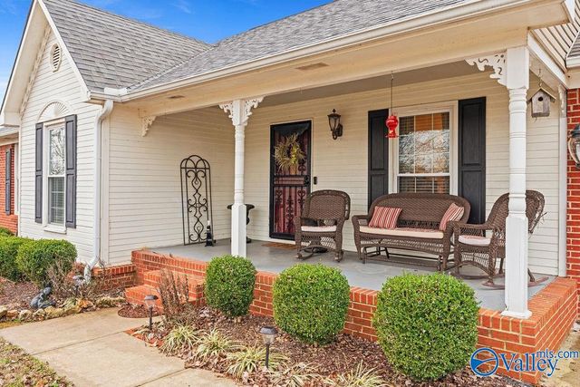 208 Rindon Lane, Hazel Green, AL 35750