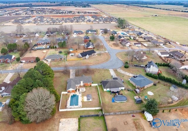 208 Rindon Lane, Hazel Green, AL 35750