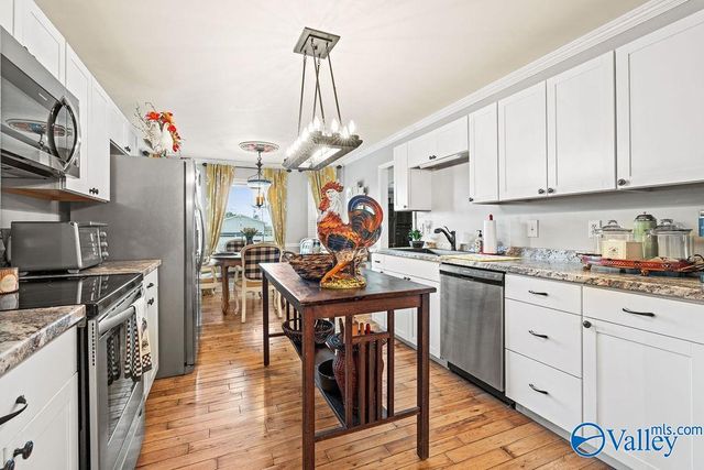 208 Rindon Lane, Hazel Green, AL 35750