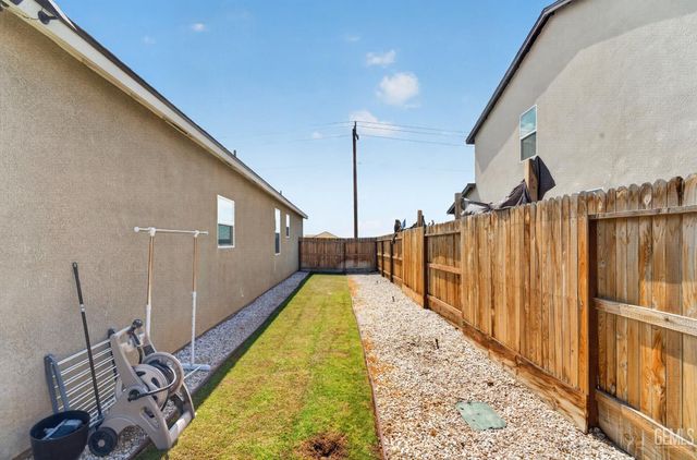 5404 Leonard Alvarado Road, Bakersfield, CA 93314