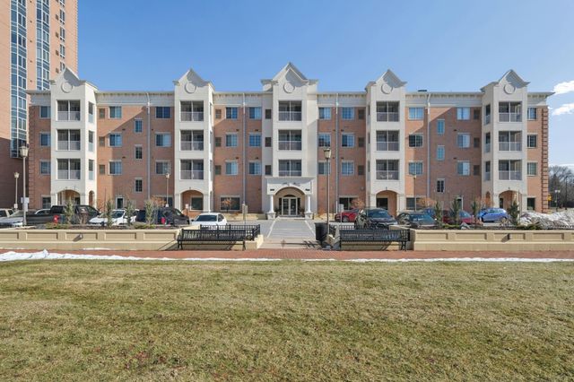 6640 Lyndale Avenue S 408, Richfield, MN 55423